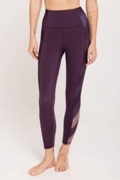 Spiritual Gangster Gia Dream Tech Legging